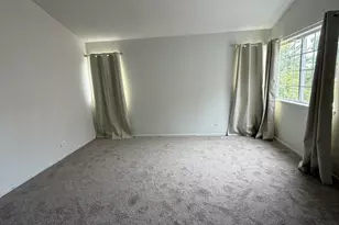 1887 N Nicole Ln, Round Lake Beach, IL 60073 - Photo 10