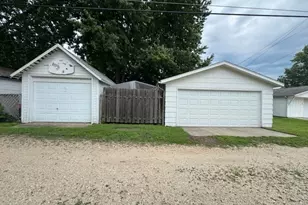 609 12th Ave, Sterling, IL 61081 - Photo 22