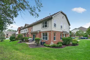 10S447 Carrington Circle, Burr Ridge, IL 60527 - Photo 28