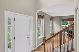 10S447 Carrington Circle, Burr Ridge, IL 60527 - Photo 4
