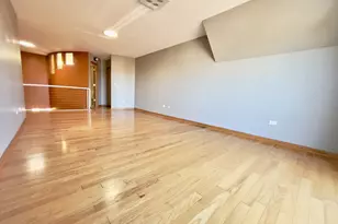 1675 Town Center St, Aurora, IL 60504 - Photo 18