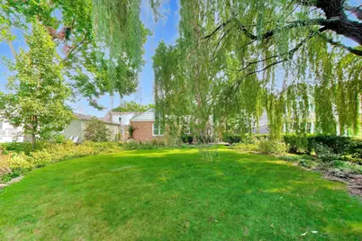 570 S Kenilworth Avenue, Elmhurst, IL 60126 - Photo 32