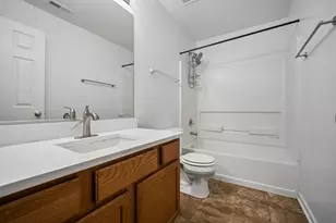 2641 Carlisle Ln, Hampshire, IL 60140 - Photo 18