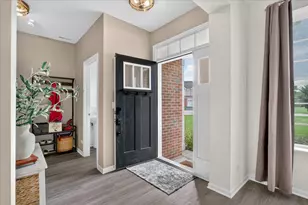 1308 Draper Rd, McHenry, IL 60050 - Photo 6