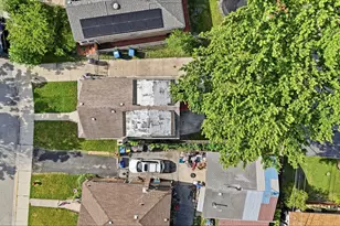 7836 S Kedvale Ave, Chicago, IL 60652 - Photo 2