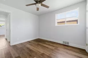 7836 S Kedvale Ave, Chicago, IL 60652 - Photo 10