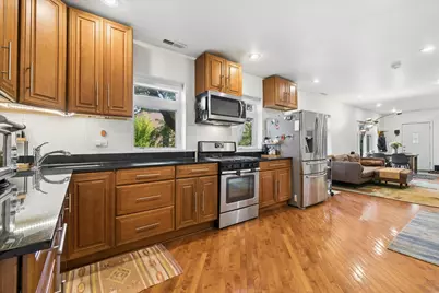 2152 N Campbell Avenue #R2, Chicago, IL 60647 - Photo 6