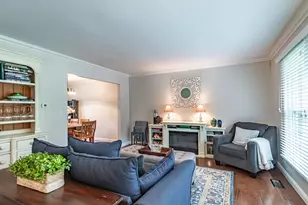 6 S Deerpath Dr, Vernon Hills, IL 60061 - Photo 4