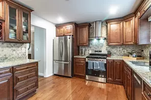 6 S Deerpath Dr, Vernon Hills, IL 60061 - Photo 10