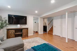 6 S Deerpath Dr, Vernon Hills, IL 60061 - Photo 20