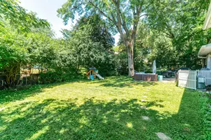 6 S Deerpath Dr, Vernon Hills, IL 60061 - Photo 30