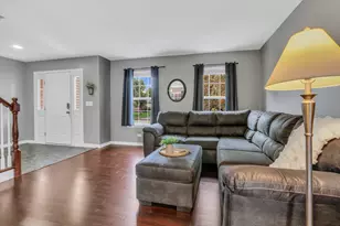 2145 Whitetail Dr, Aurora, IL 60503 - Photo 4