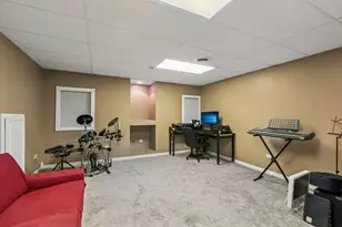 152 Ranney Ave, Vernon Hills, IL 60061 - Photo 30
