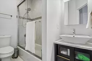 [Address not provided], Chicago, IL 60607 - Photo 10