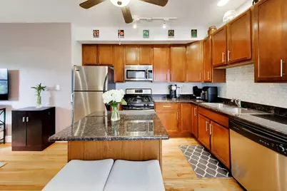 2215 W Foster Avenue #3, Chicago, IL 60625 - Photo 4