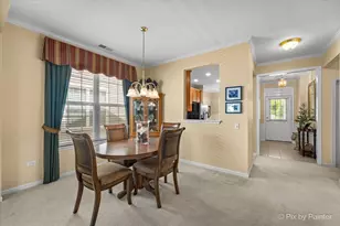 2892 Edgewater Dr, Elgin, IL 60124 - Photo 12