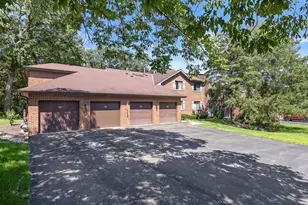 1884 Portsmouth Dr, Lisle, IL 60532 - Photo 2
