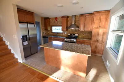 907 S Elmhurst Road, Mount Prospect, IL 60056 - Photo 8