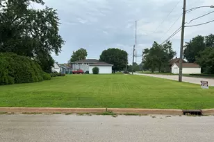 514 S Margaret St, Joliet, IL 60436 - Photo 4
