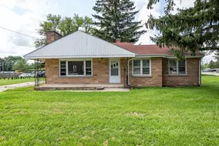 618 N Oplaine Rd, Gurnee, IL 60031 - Photo 2