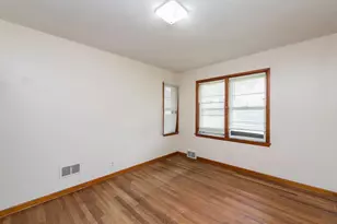 618 N Oplaine Rd, Gurnee, IL 60031 - Photo 18