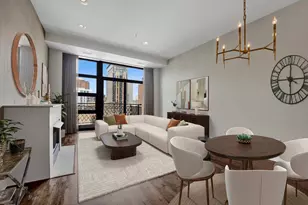 101 W Superior St, Chicago, IL 60654 - Photo 2