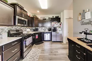 673 Anchorage Ct, Pingree Grove, IL 60140 - Photo 12