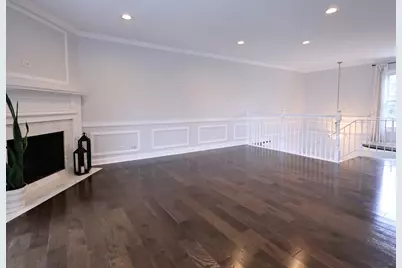 38 The Court Of Greenway, Northbrook, IL 60062 - Photo 12