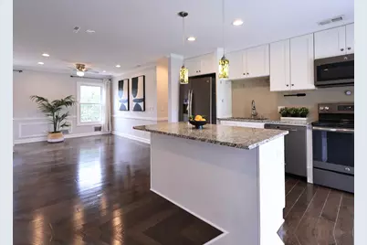 38 The Court Of Greenway, Northbrook, IL 60062 - Photo 10