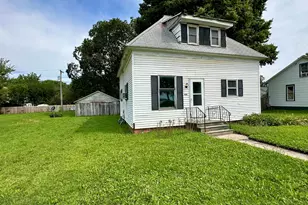 606 E Ethel St, Saint John, IL 61873 - Photo 2