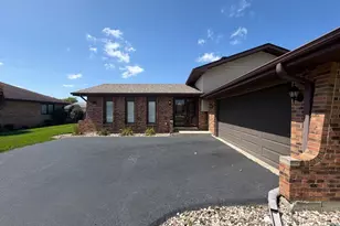 19250 Wentworth Ave, Lansing, IL 60438 - Photo 1