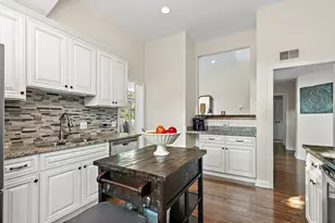 867 Longmeadow Ct, Lake Barrington, IL 60010 - Photo 12