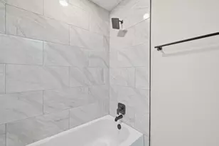 706 Halstead Ave, Romeoville, IL 60446 - Photo 12