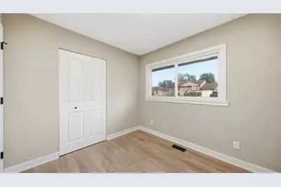 706 Halstead Avenue, Romeoville, IL 60446 - Photo 16