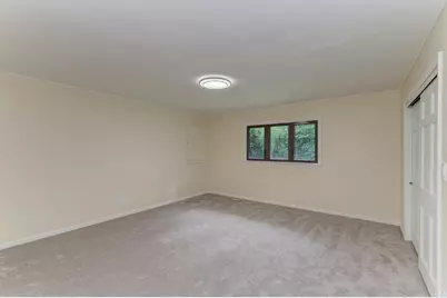 210 S Small Avenue, Kankakee, IL 60901 - Photo 16