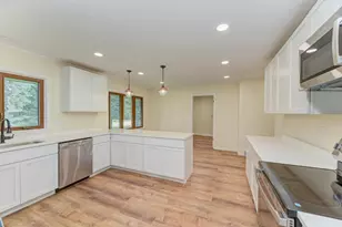 210 S Small Ave, Kankakee, IL 60901 - Photo 10