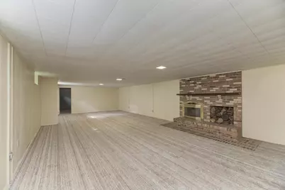 210 S Small Avenue, Kankakee, IL 60901 - Photo 30