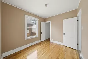 8533 S Rhodes Ave, Chicago, IL 60619 - Photo 8