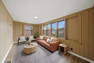 8533 S Rhodes Ave, Chicago, IL 60619 - Photo 10