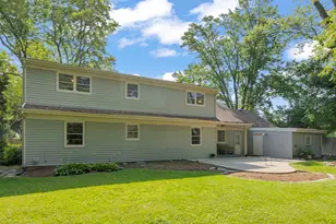 120 N Pine St, Geneva, IL 60134 - Photo 26