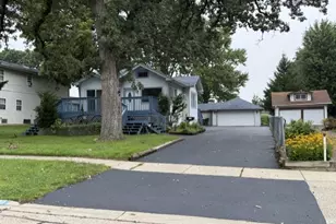 414 W Park Ave, Round Lake, IL 60073 - Photo 1
