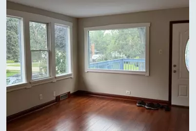 414 W Park Avenue, Round Lake, IL 60073 - Photo 6