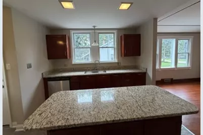 414 W Park Avenue, Round Lake, IL 60073 - Photo 14