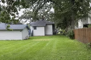 414 W Park Ave, Round Lake, IL 60073 - Photo 58