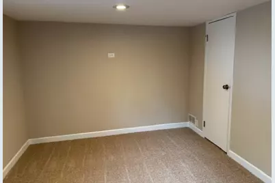 414 W Park Avenue, Round Lake, IL 60073 - Photo 30