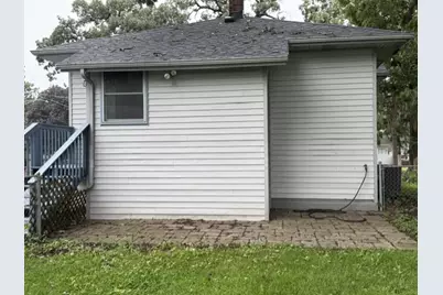 414 W Park Avenue, Round Lake, IL 60073 - Photo 52