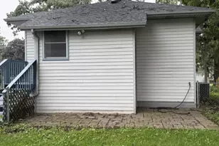 414 W Park Ave, Round Lake, IL 60073 - Photo 52
