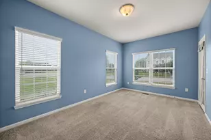 406 Mary Ann Cir, Sycamore, IL 60178 - Photo 12