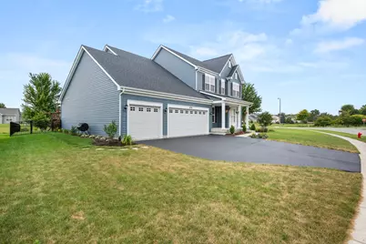 406 Mary Ann Circle, Sycamore, IL 60178 - Photo 2