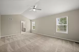 406 Mary Ann Cir, Sycamore, IL 60178 - Photo 20